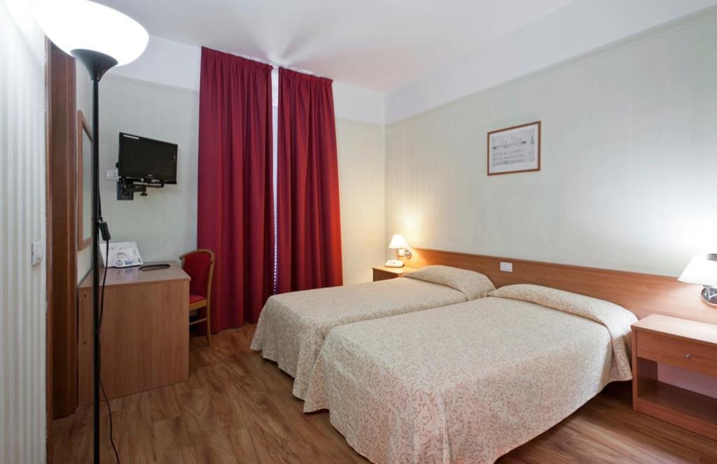 Hotel Fortuna Ancona Exterior photo