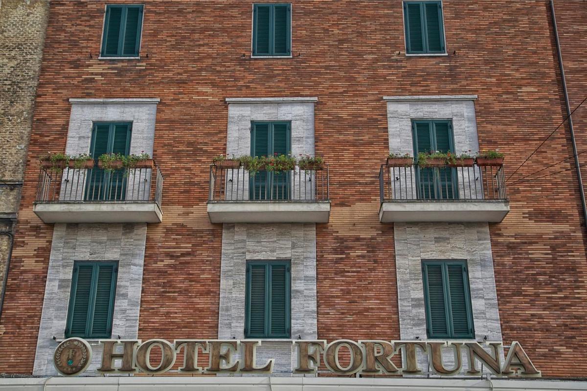 Hotel Fortuna Ancona Exterior photo