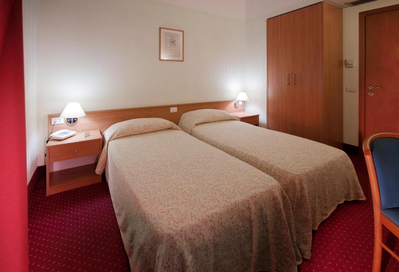 Hotel Fortuna Ancona Exterior photo